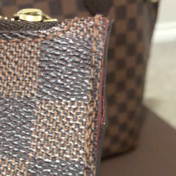 ❣️SOLD❣️Authentic LV never full with pouch - Picture 8 of 9